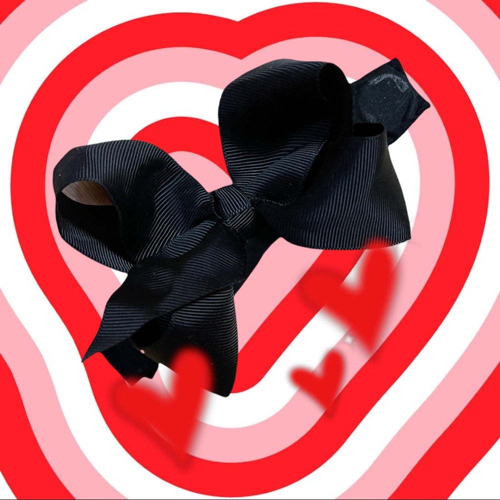Fit Clip by Poppy Clips Black Magnetic Bow to add to clothing for better fit!!